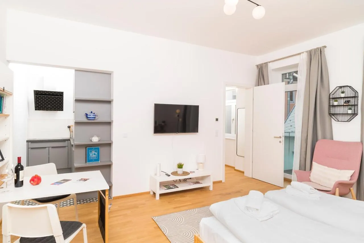 Cozy Apartment Siebenbrunn Vienna Austria
