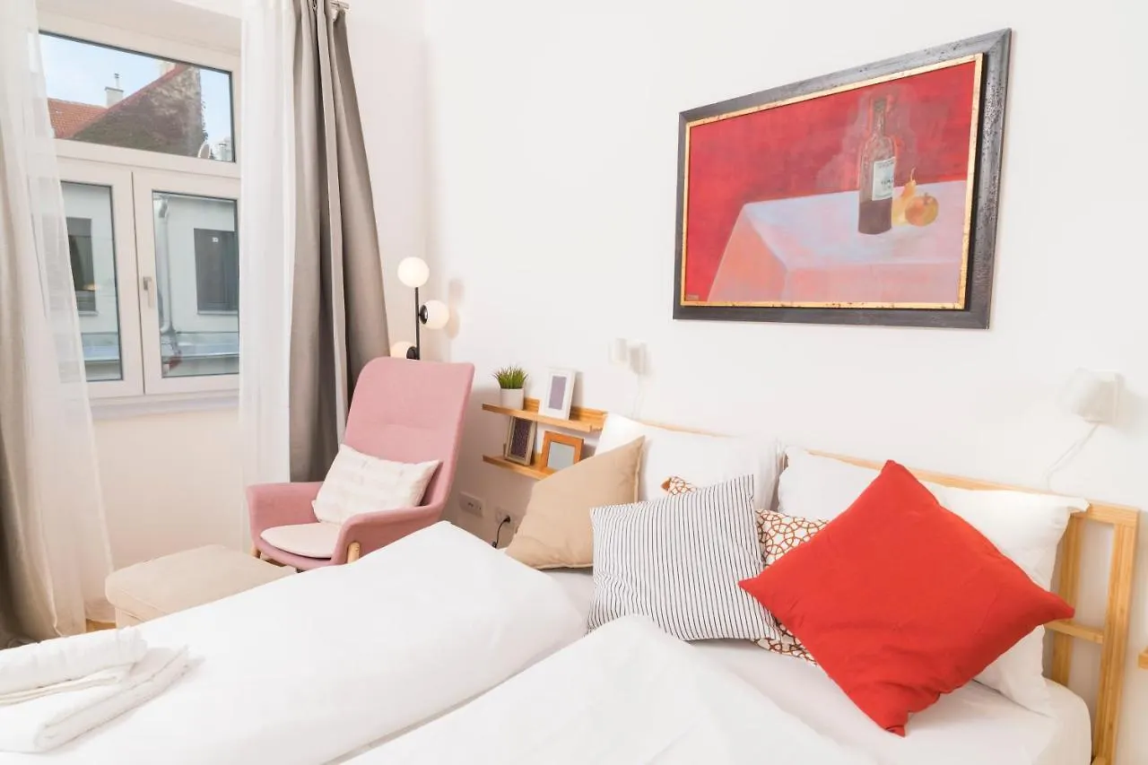 Cozy Apartment Siebenbrunn Vienna