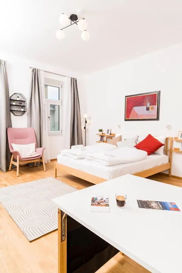 Cozy Apartment Siebenbrunn Vienna