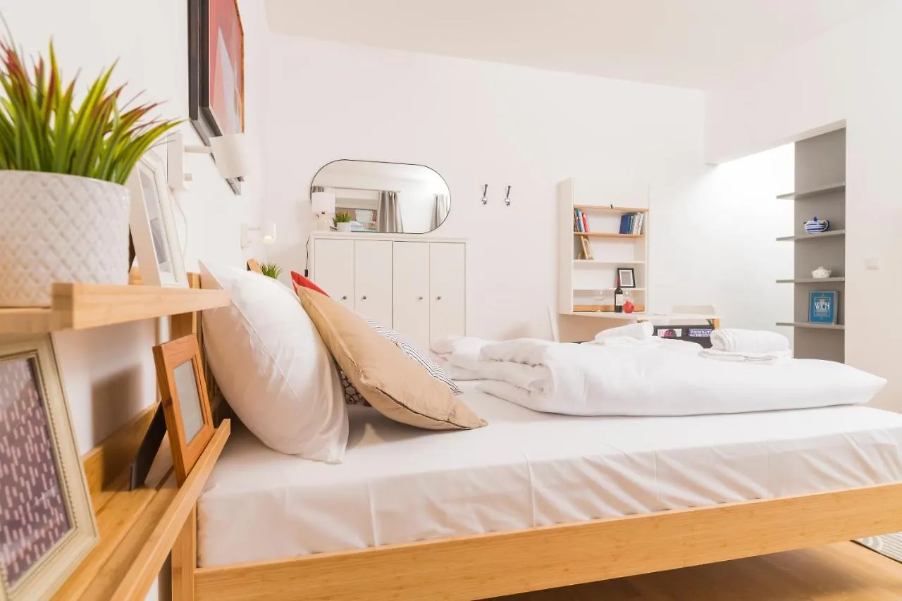 Cozy Apartment Siebenbrunn Vienna Austria