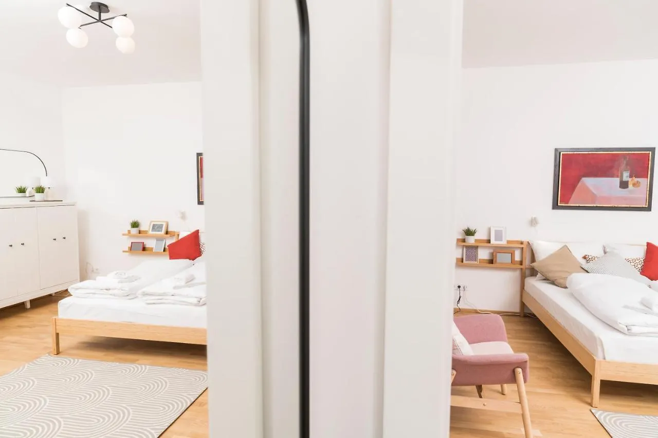 Cozy Apartment Siebenbrunn Vienna