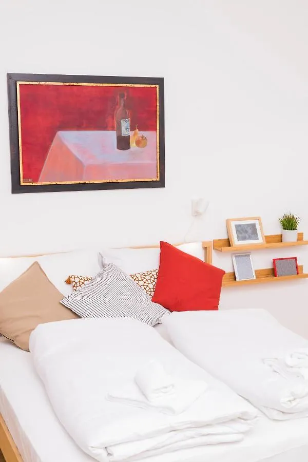 Cozy Apartment Siebenbrunn Vienna