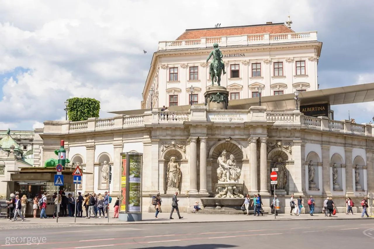 Cozy Apartment Siebenbrunn Vienna Austria